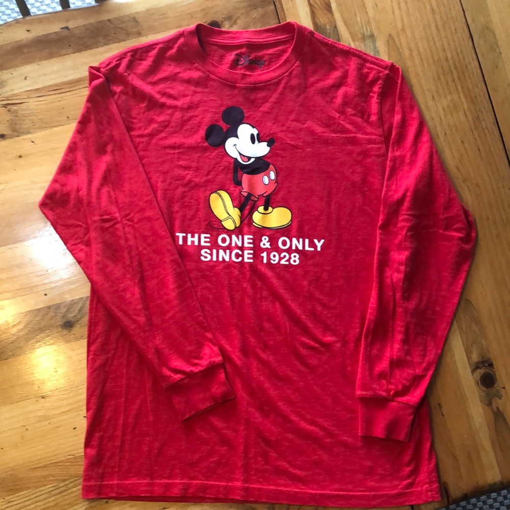 Disney Mickey Mouse long sleeve t-shirt women’s/men’s size medium.